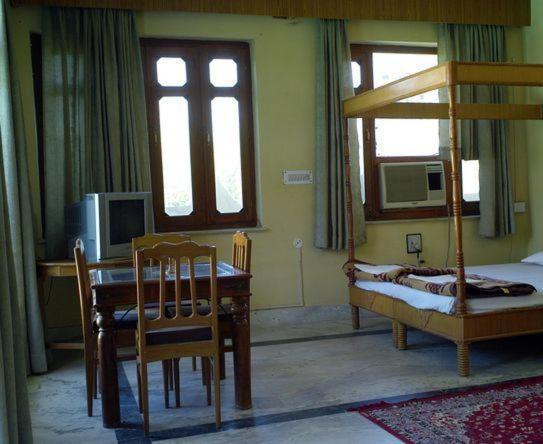 Pushkar Villas Resort Luaran gambar